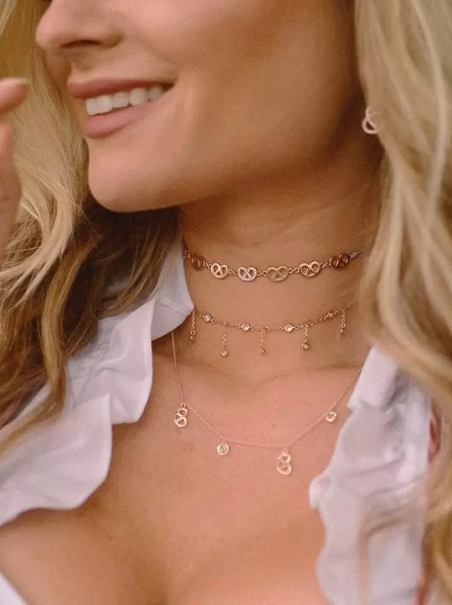 Leaf Halskette "Brezn" Charms, 18 Karat Gelbgold vergoldet