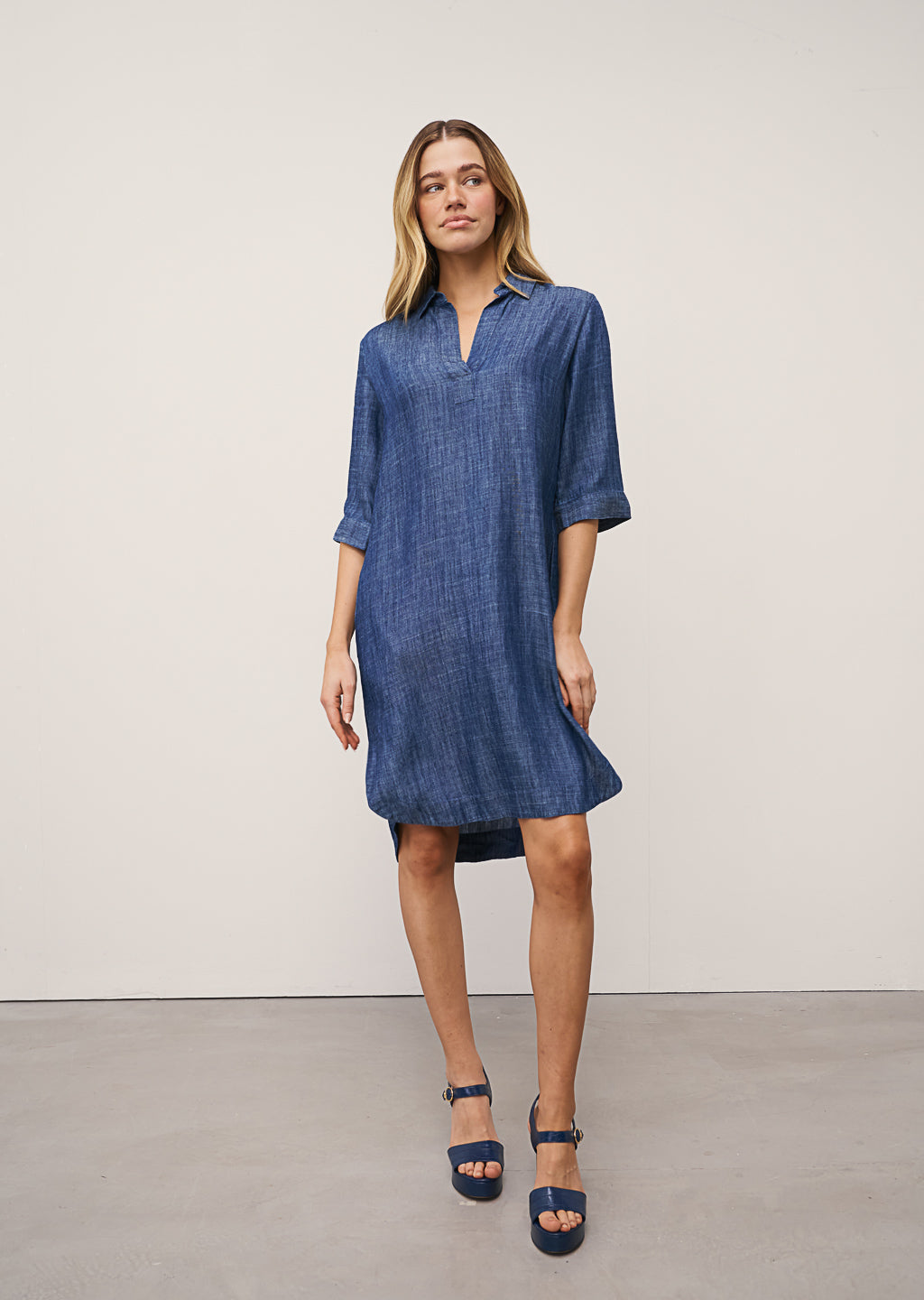 0039 Italy Kleid Derry Denimoptik